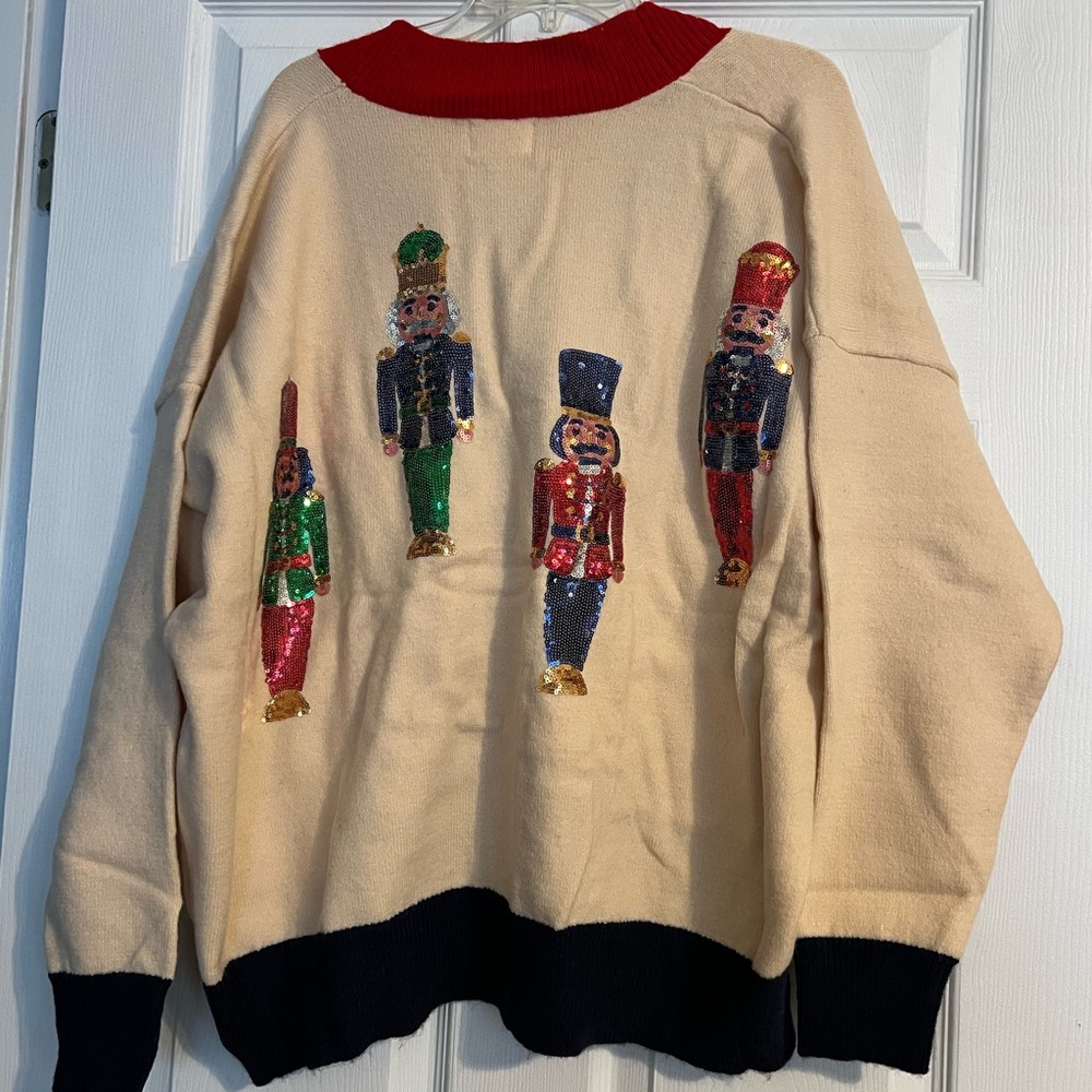 Christmas Sweater Nutcracker (Fantastic Fawn)
